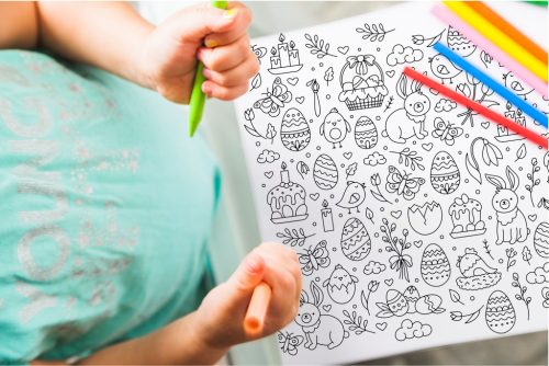 GigaDraw Easter Óriás színező + 12 db-os kéthegyű ceruza készlettel + matricaszettel Extra csomag